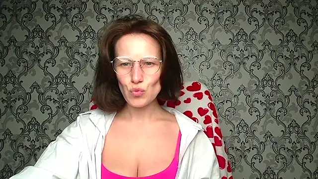 Kelly Kisss online show from 04.01.26