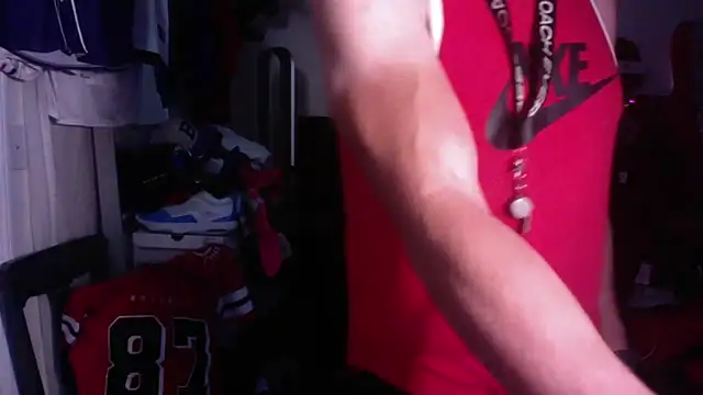 Snapshot of DILFJockDad87 chatting on 11.24.25 DILFJockDad87 online show from 11.24.25