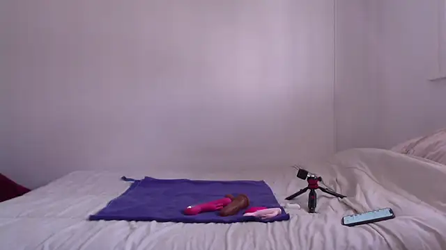 Snapshot of RenataWet chatting on 09.17.25 RenataWet online show from 09.17.25