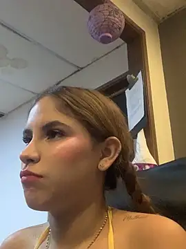 MiiluRosse online show from 10.28.25