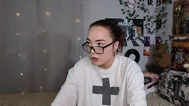 OdetteBiddy online show from 11.23.25