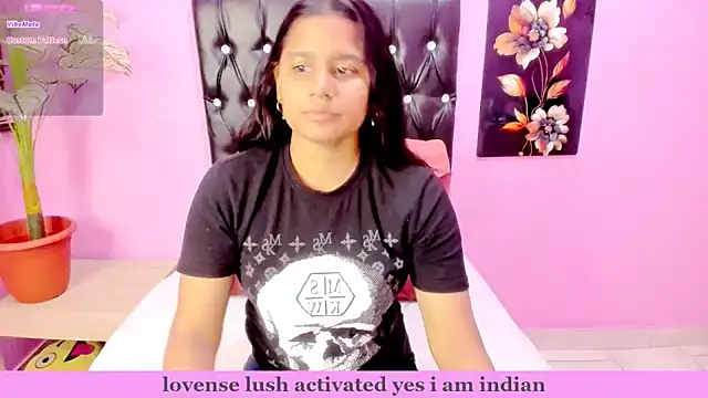 Snapshot of INDIANFLAME chatting on 10.08.25 INDIANFLAME online show from 10.08.25