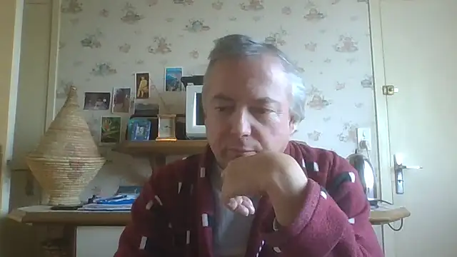 Snapshot of gegevincent chatting on 02.25.26 gegevincent online show from 02.25.26