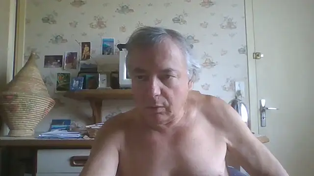 Snapshot of gegevincent chatting on 06.21.26 gegevincent online show from 06.21.26