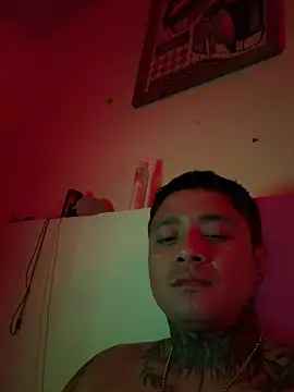 Snapshot of siilvestremx chatting on 05.18.26 siilvestremx online show from 05.18.26