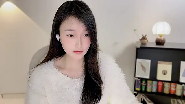 Snapshot of Onechestnut chatting on 01.06.26 Onechestnut online show from 01.06.26