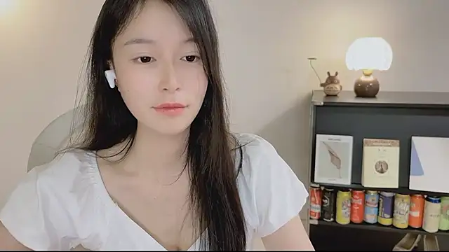 Onechestnut online show from 04.19.26