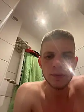 Snapshot of macho1347 chatting on 05.24.26 macho1347 online show from 05.24.26