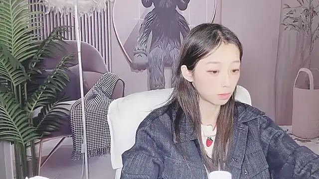 Snapshot of jiangjiang_caicai chatting on 11.11.25 jiangjiang caicai online show from 11.11.25