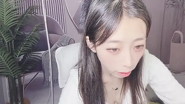 Snapshot of jiangjiang_caicai chatting on 11.16.25 jiangjiang caicai online show from 11.16.25