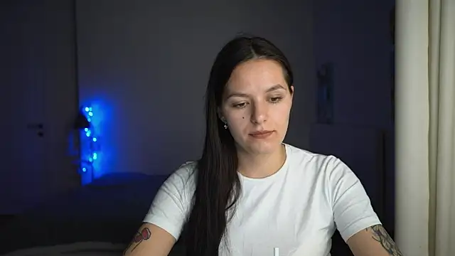 EwelynScott online show from 11.24.25