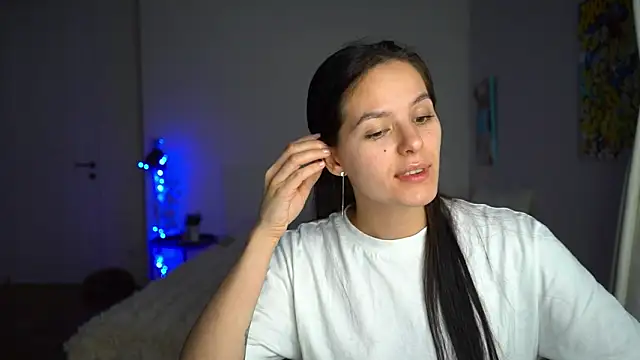 EwelynScott online show from 11.30.25