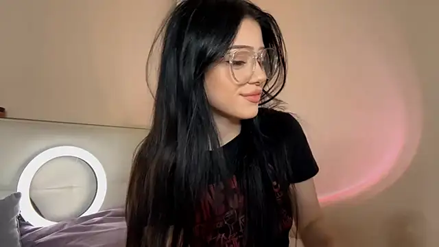 KateHardcastle online show from 10.21.25