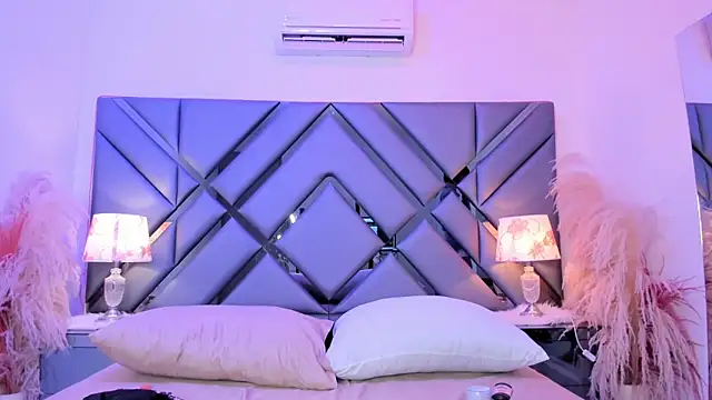 Milan LewisS online show from 03.13.26