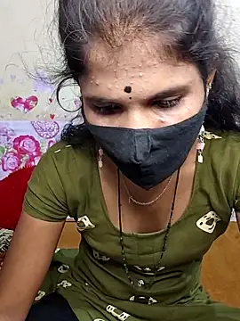 Snapshot of ranisanthutelugu chatting on 10.11.25 ranisanthutelugu online show from 10.11.25