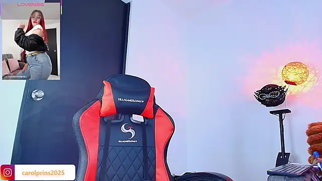 carolinhe  online show from 11.07.25