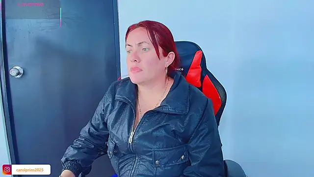 carolinhe  online show from 11.19.25