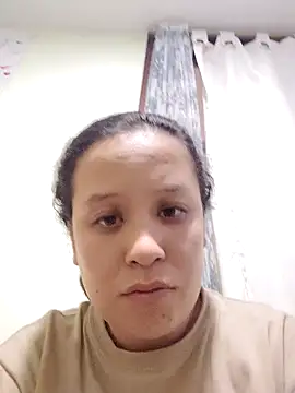 Snapshot of You-sexy-starr chatting on 10.10.25 You-sexy-starr online show from 10.10.25