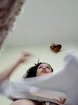 Snapshot of You-sexy-starr chatting on 10.14.25 You-sexy-starr online show from 10.14.25