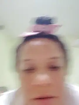 Snapshot of You-sexy-starr chatting on 11.08.25 You-sexy-starr online show from 11.08.25