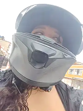 Snapshot of You-sexy-starr chatting on 11.14.25 You-sexy-starr online show from 11.14.25