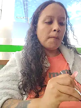 Snapshot of You-sexy-starr chatting on 11.25.25 You-sexy-starr online show from 11.25.25