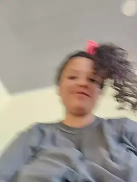 Snapshot of You-sexy-starr chatting on 12.14.25 You-sexy-starr online show from 12.14.25