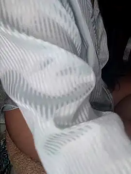 HotLaurha online show from 12.16.25