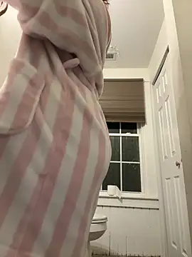 Snapshot of babykalirose chatting on 02.17.26 babykalirose online show from 02.17.26