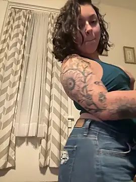 Snapshot of babykalirose chatting on 02.24.26 babykalirose online show from 02.24.26