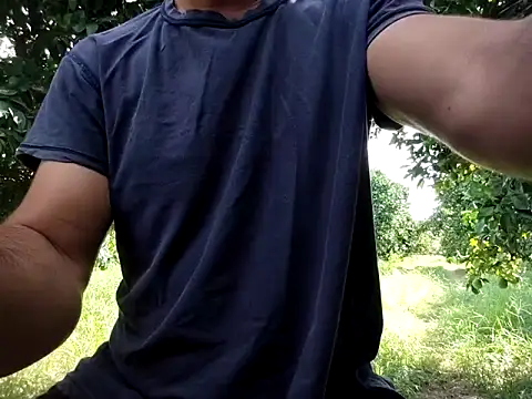 Snapshot of stefanoss321 chatting on 09.17.25 stefanoss321 online show from 09.17.25