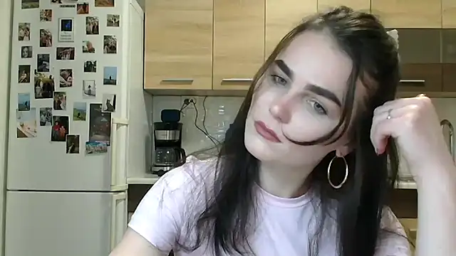 Silviaa a online show from 12.20.25