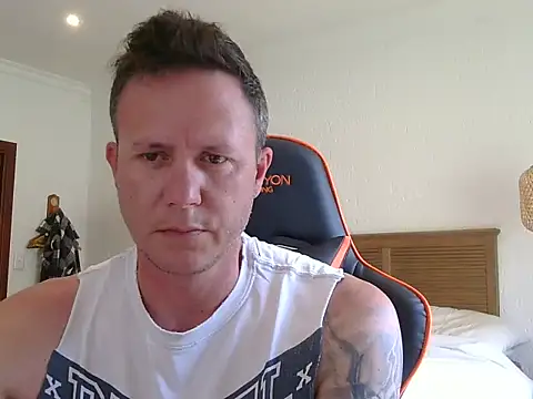 Snapshot of TroyDieselXXX chatting on 01.07.26 TroyDieselXXX online show from 01.07.26