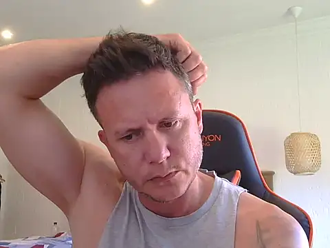 Snapshot of TroyDieselXXX chatting on 02.08.26 TroyDieselXXX online show from 02.08.26