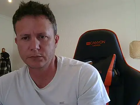 Snapshot of TroyDieselXXX chatting on 02.20.26 TroyDieselXXX online show from 02.20.26