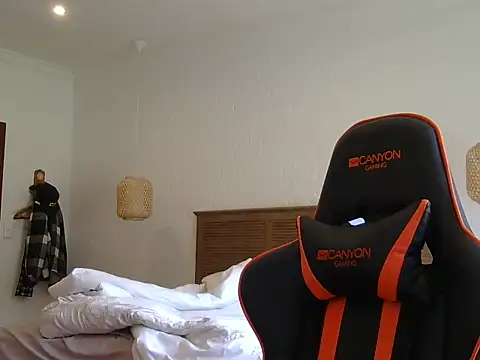 Snapshot of TroyDieselXXX chatting on 02.22.26 TroyDieselXXX online show from 02.22.26