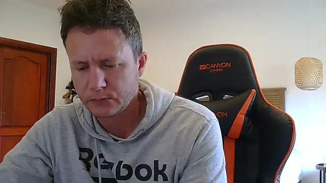 Snapshot of TroyDieselXXX chatting on 02.26.26 TroyDieselXXX online show from 02.26.26