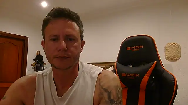 Snapshot of TroyDieselXXX chatting on 03.02.26 TroyDieselXXX online show from 03.02.26