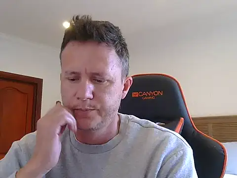 TroyDieselXXX online show from 04.10.26