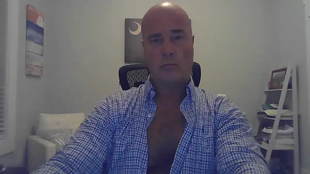 Snapshot of cyclone1212 chatting on 05.02.26 cyclone1212 online show from 05.02.26