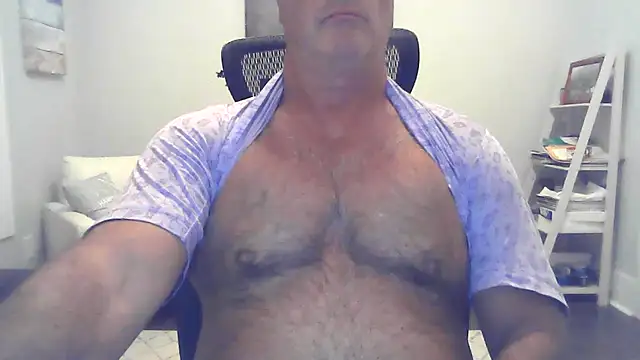 Snapshot of cyclone1212 chatting on 08.03.26 cyclone1212 online show from 08.03.26
