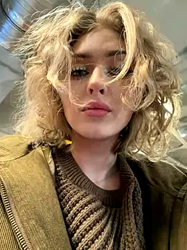 KellyKeler online show from 10.29.25