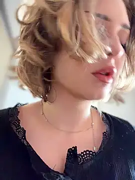 KellyKeler online show from 04.15.26