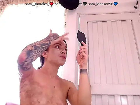 saara johnson496 online show from 12.17.25