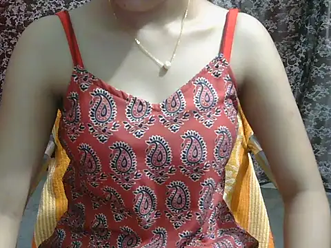 Snapshot of lovely_soniya chatting on 06.20.26 lovely soniya online show from 06.20.26