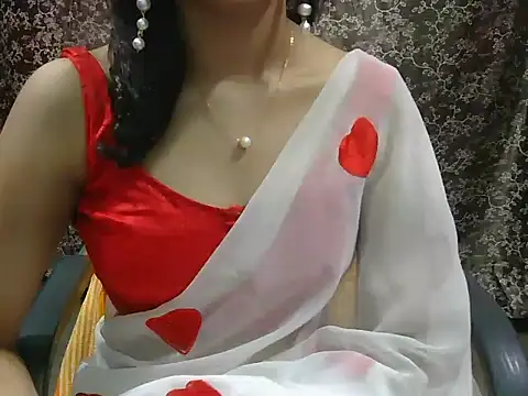 Snapshot of lovely_soniya chatting on 07.23.26 lovely soniya online show from 07.23.26