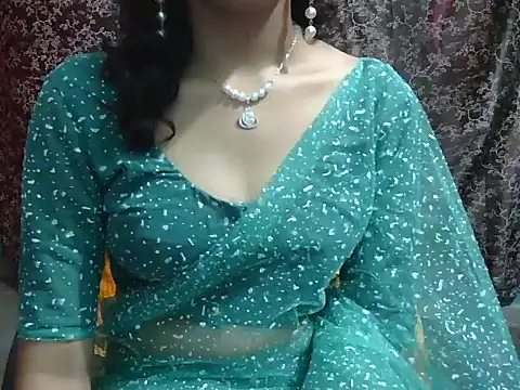 Snapshot of lovely_soniya chatting on 08.01.26 lovely soniya online show from 08.01.26