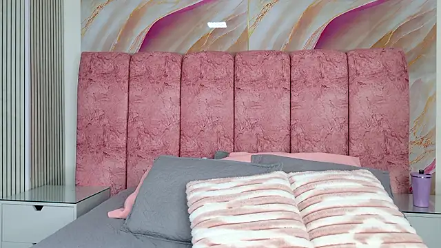 emmacurvy online show from 02.09.26