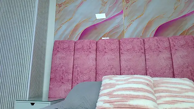 emmacurvy online show from 02.14.26