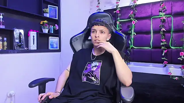 Megan Thompson  online show from 11.21.25